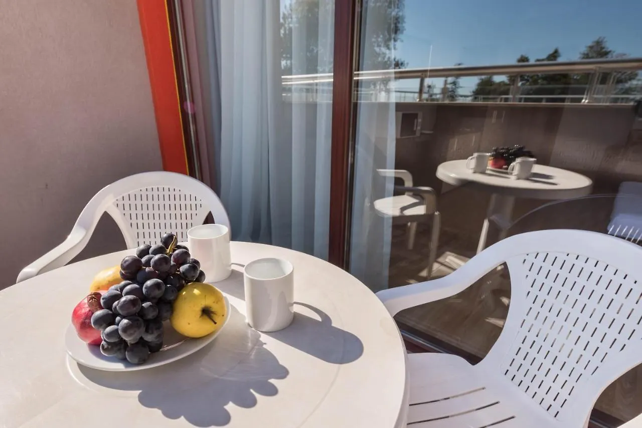 1-St Line Izvora Sea View Apartments On Golden Sands Bulgaria