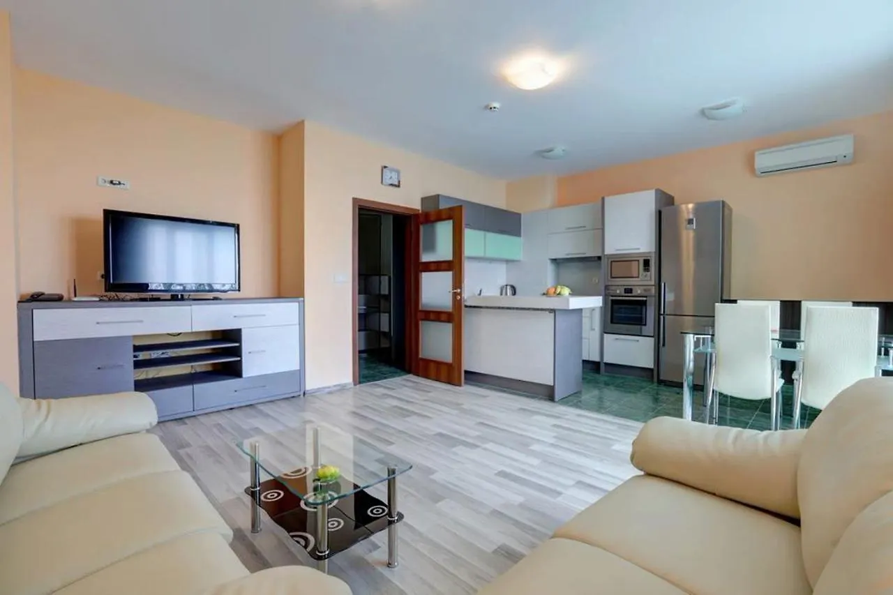 Apartahotel 1-St Line Izvora Sea View Apartments On Golden Sands