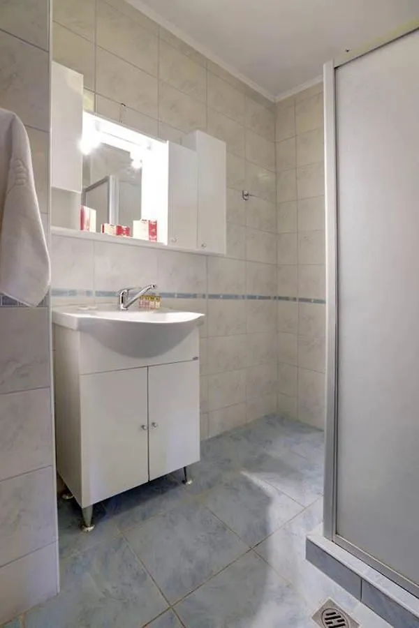 1-St Line Izvora Sea View Apartments On Golden Sands 3*,