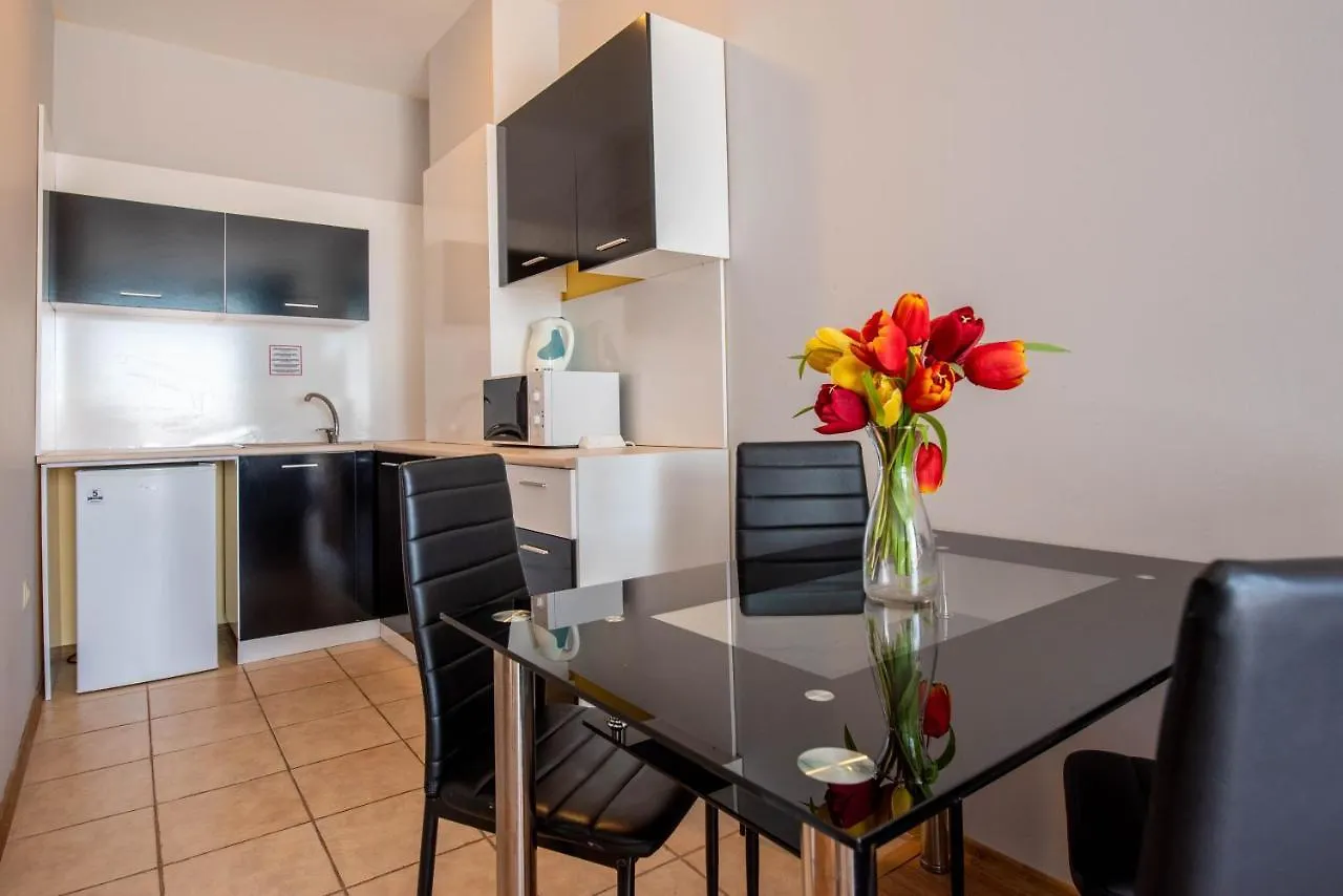 1-St Line Izvora Sea View Apartments On Golden Sands Bulgarie